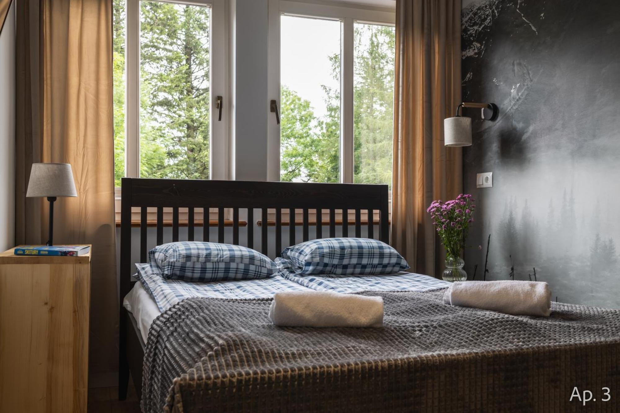 Апартаменти Krupowki 4 *